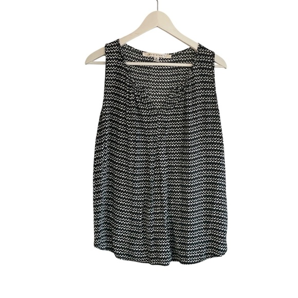 Max Studios Sleeveless Blouse Black White Geometric Size Medium - Picture 2 of 7